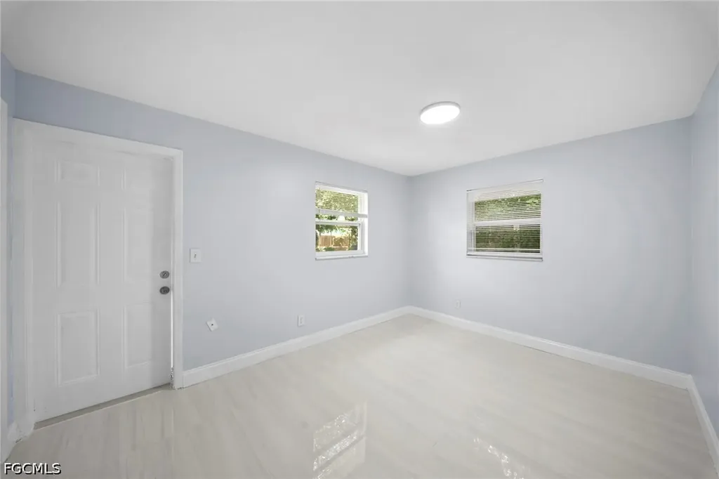 5454 8th Avenue Fort Myers FL 33907