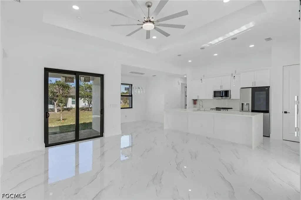 1817 Kismet Parkway W Cape Coral FL 33993