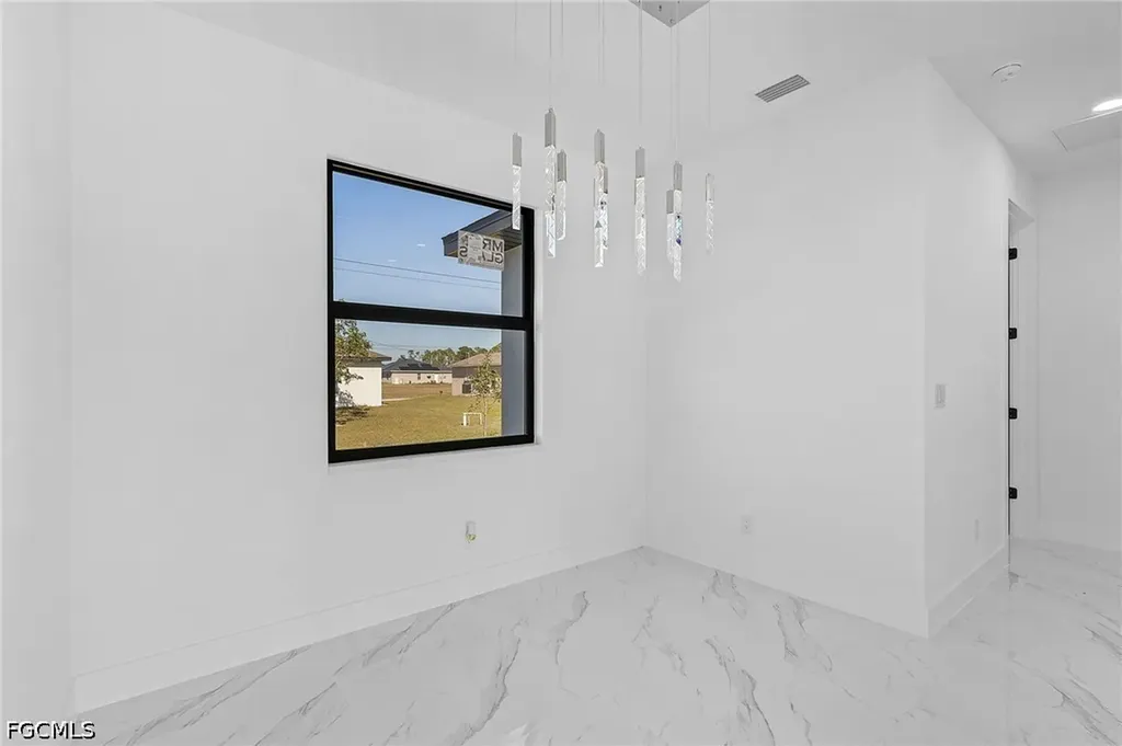 1817 Kismet Parkway W Cape Coral FL 33993