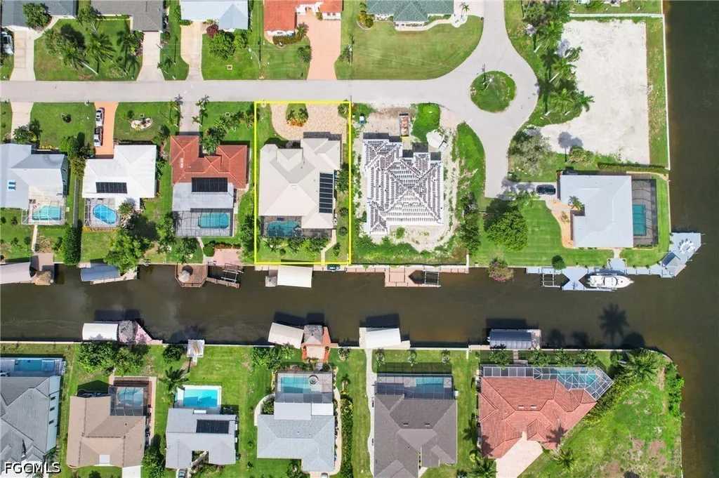 5346 Malaluka Court Cape Coral FL 33904