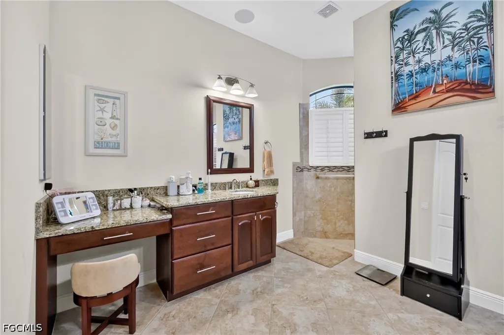 5346 Malaluka Court Cape Coral FL 33904