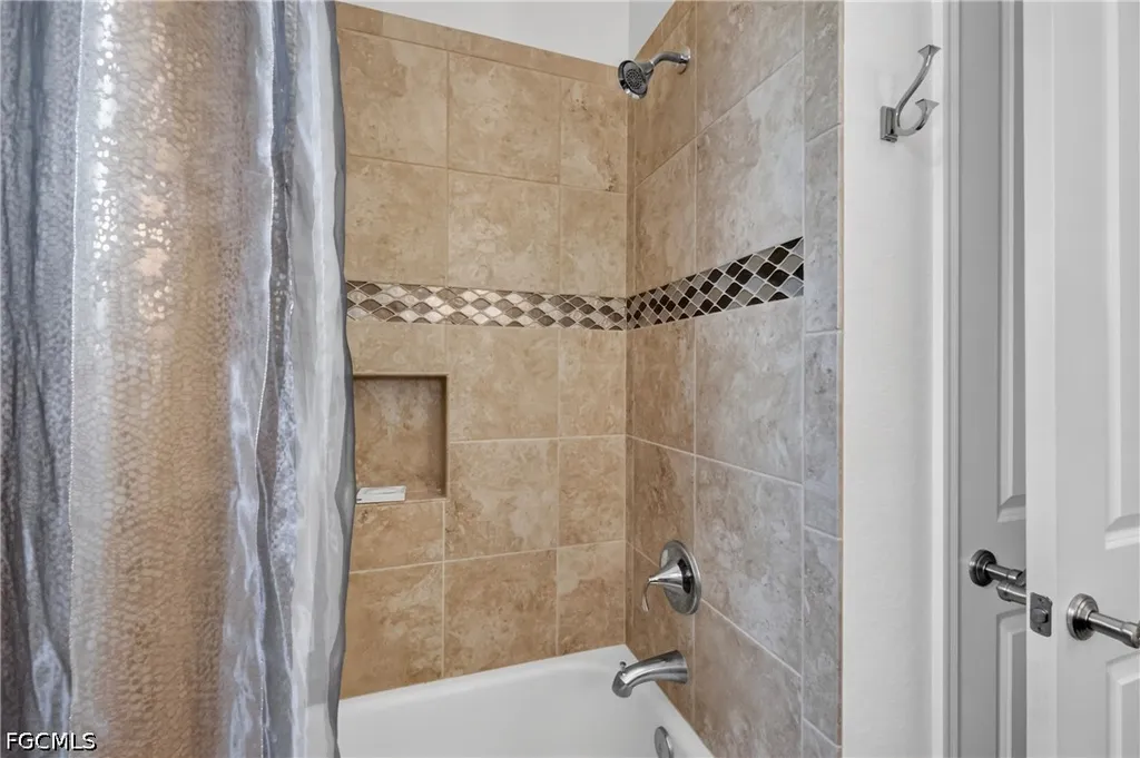 5346 Malaluka Court Cape Coral FL 33904