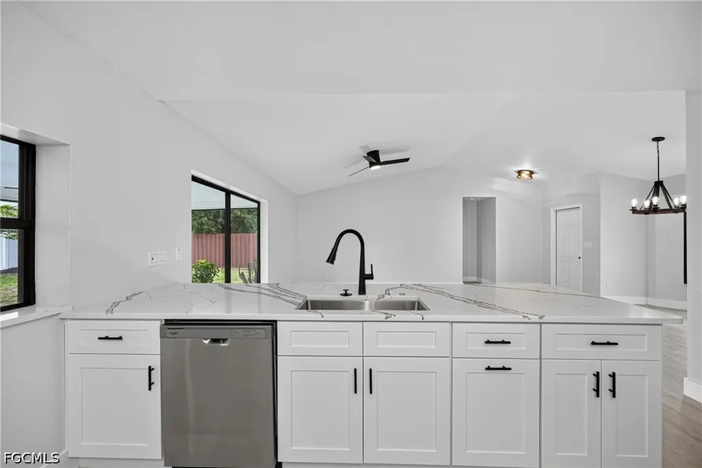 3709 SW 6th Place Cape Coral FL 33914
