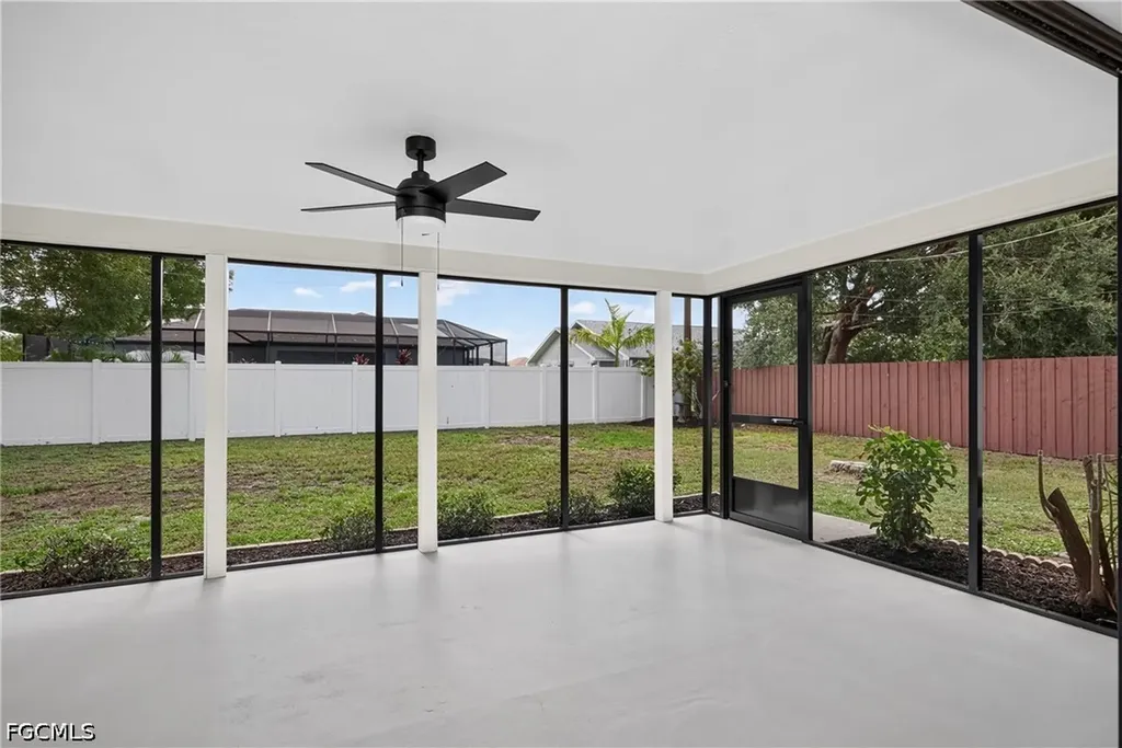 3709 SW 6th Place Cape Coral FL 33914