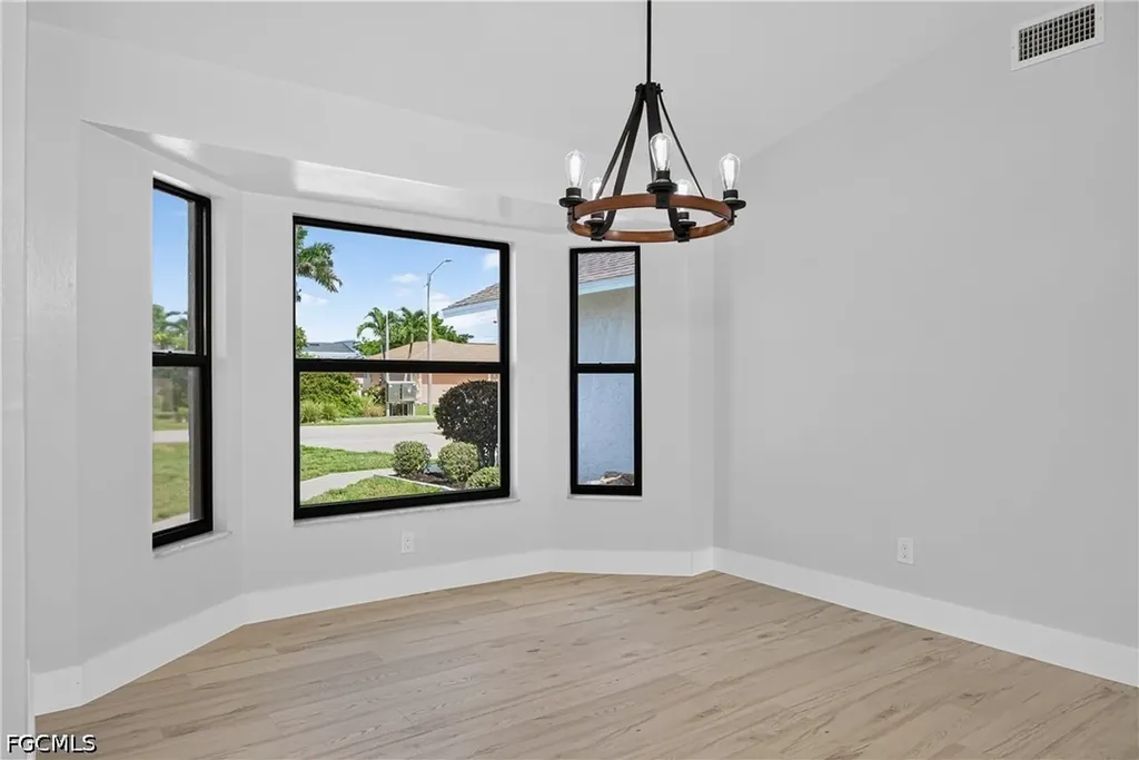 3709 SW 6th Place Cape Coral FL 33914