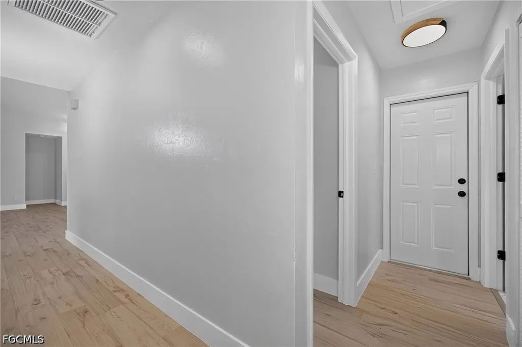 3709 SW 6th Place Cape Coral FL 33914
