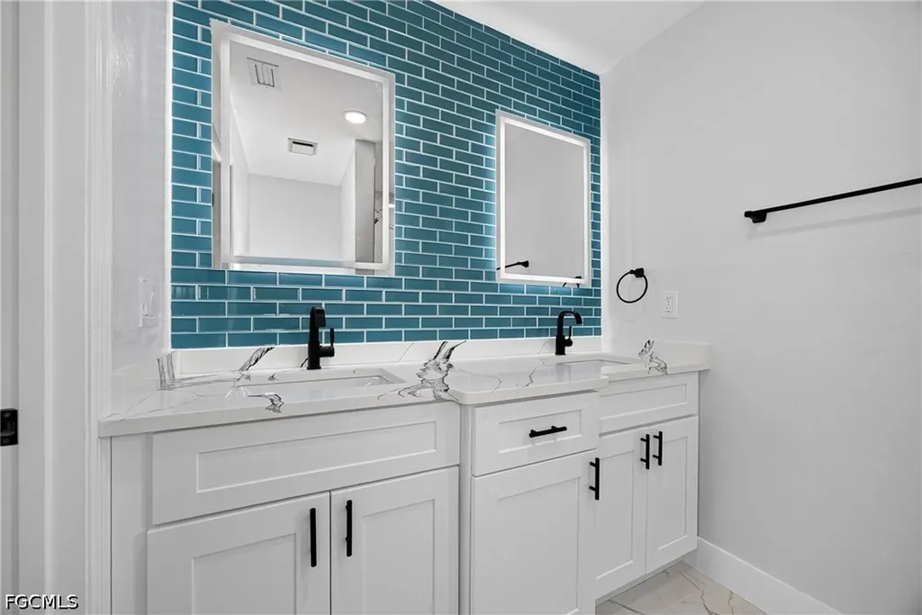 3709 SW 6th Place Cape Coral FL 33914