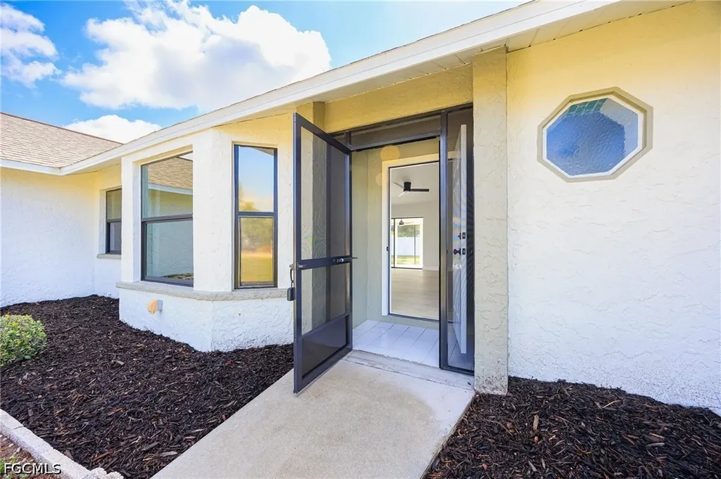 3709 SW 6th Place Cape Coral FL 33914