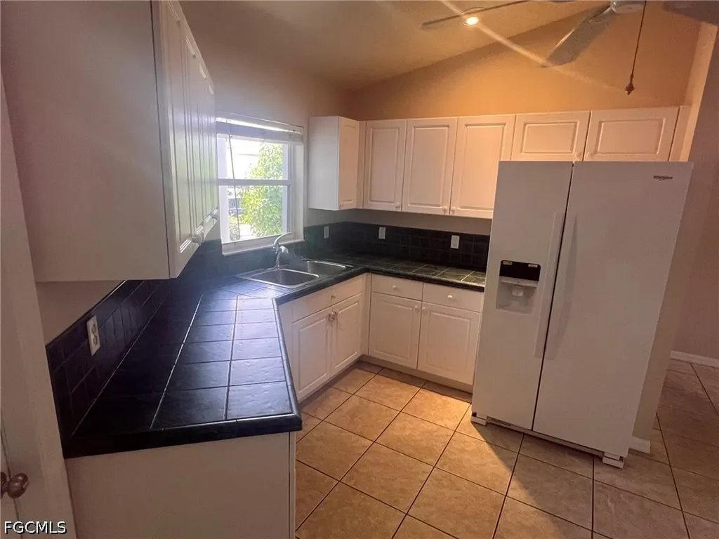 4618 SW 7th Place Cape Coral FL 33914