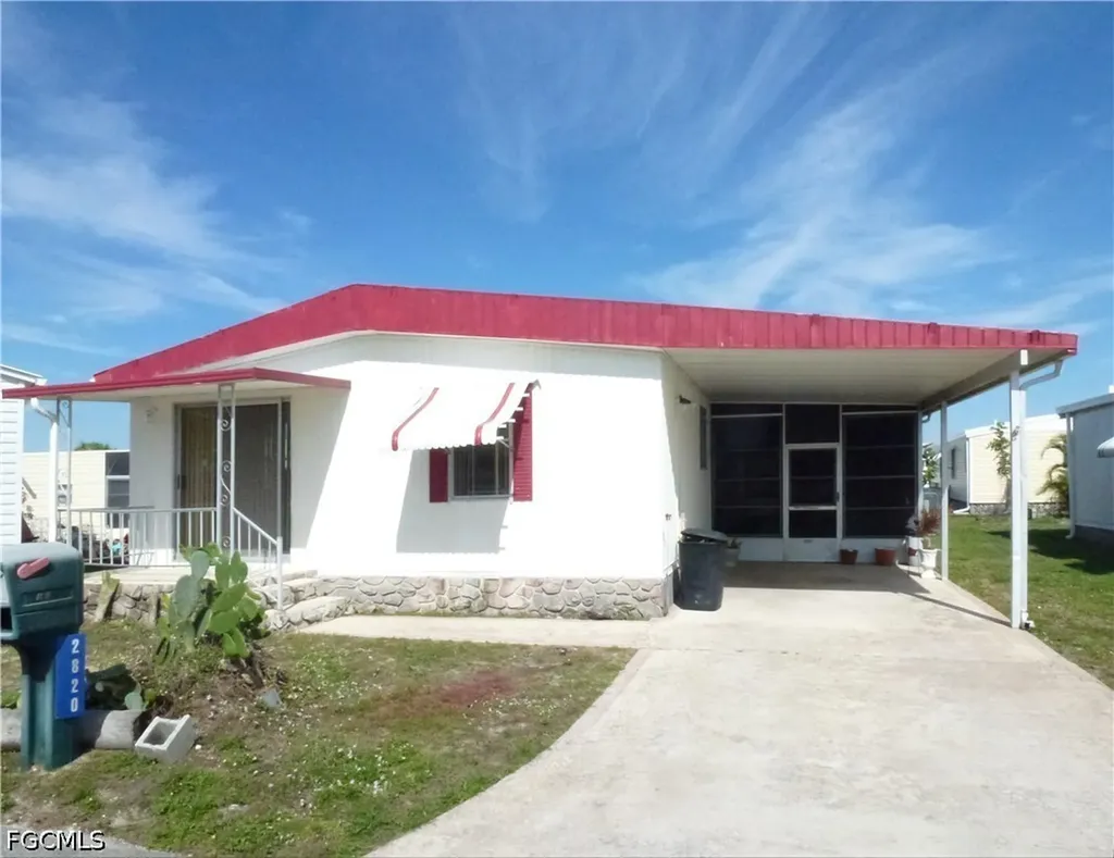 2820 Breezewood Drive North Fort Myers FL 33917