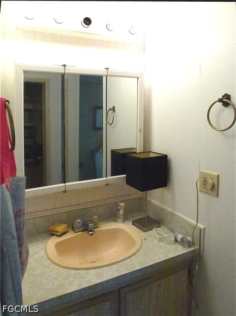 2820 Breezewood Drive North Fort Myers FL 33917