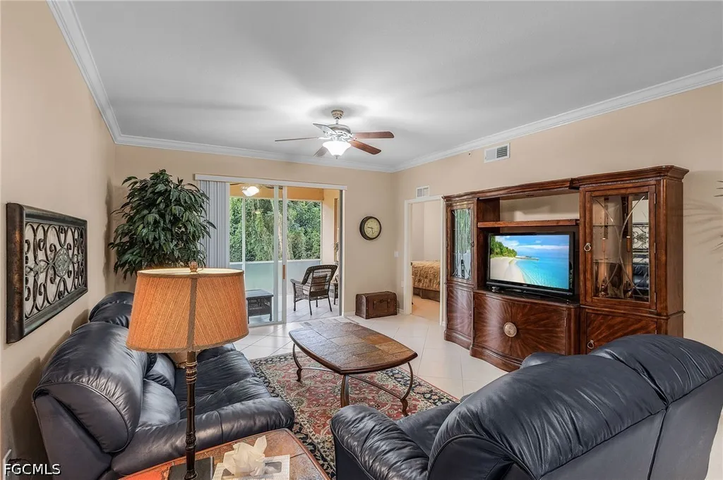 8251 Pathfinder Loop Fort Myers FL 33919