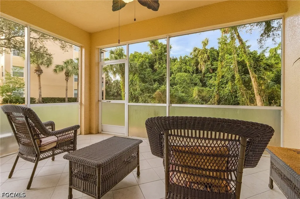 8251 Pathfinder Loop Fort Myers FL 33919