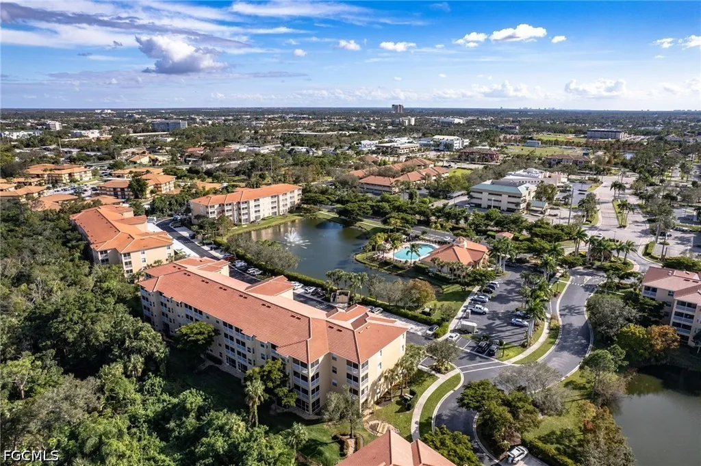 8251 Pathfinder Loop Fort Myers FL 33919
