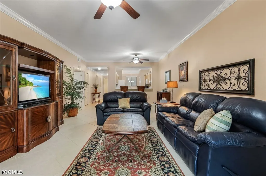 8251 Pathfinder Loop Fort Myers FL 33919