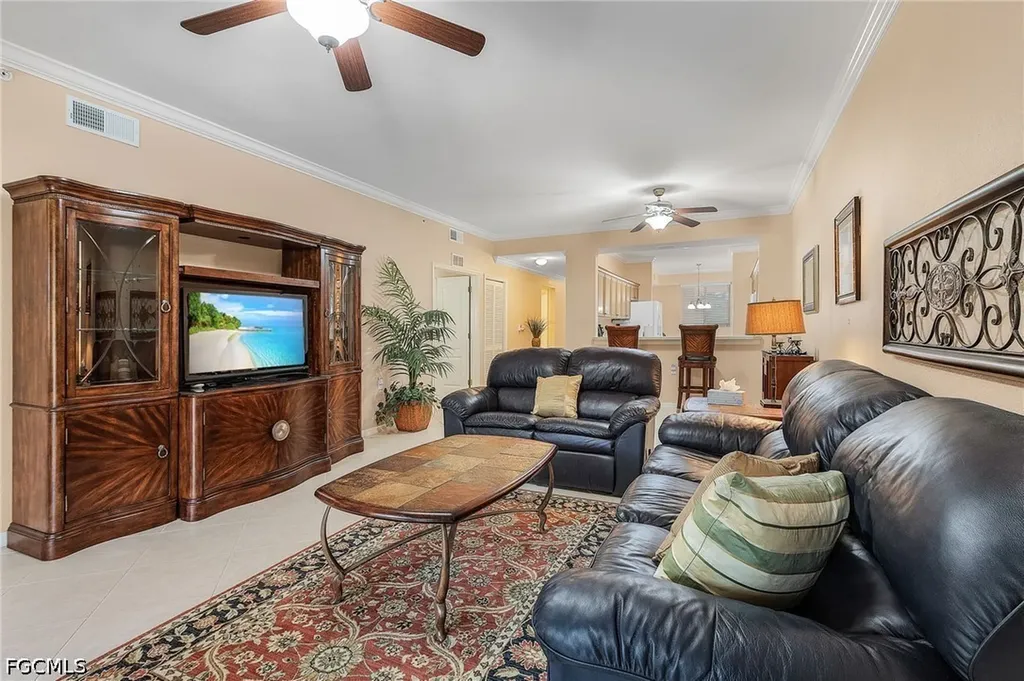 8251 Pathfinder Loop Fort Myers FL 33919
