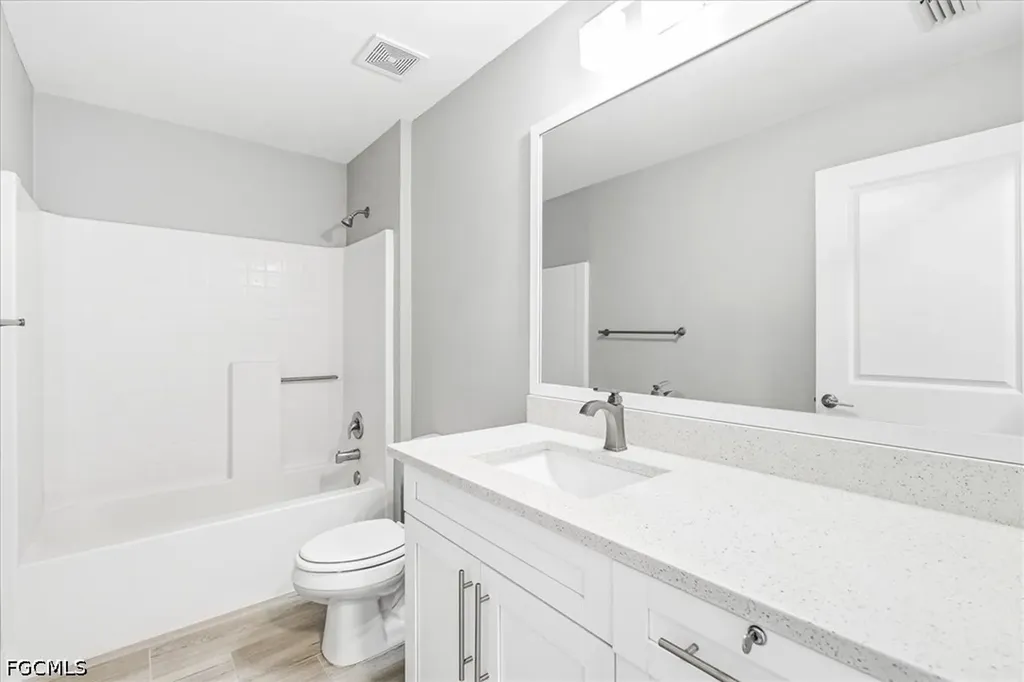 1904 NW 21st Terrace Cape Coral FL 33993