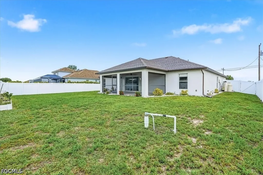1904 NW 21st Terrace Cape Coral FL 33993