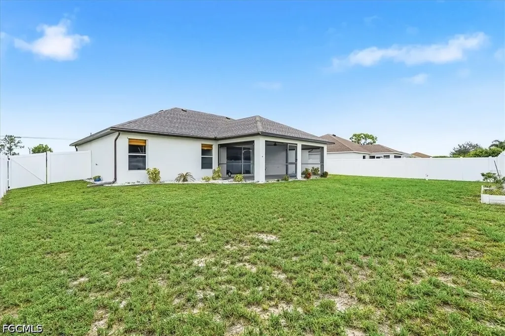 1904 NW 21st Terrace Cape Coral FL 33993