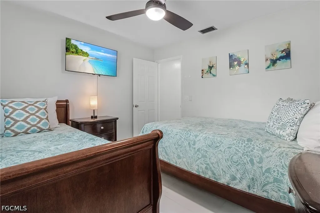 1721 SE 6th Lane Cape Coral FL 33990
