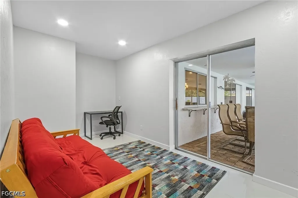 1721 SE 6th Lane Cape Coral FL 33990
