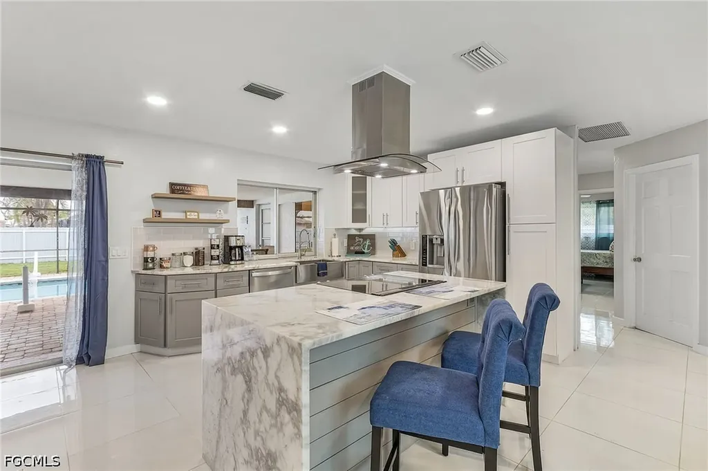 1721 SE 6th Lane Cape Coral FL 33990