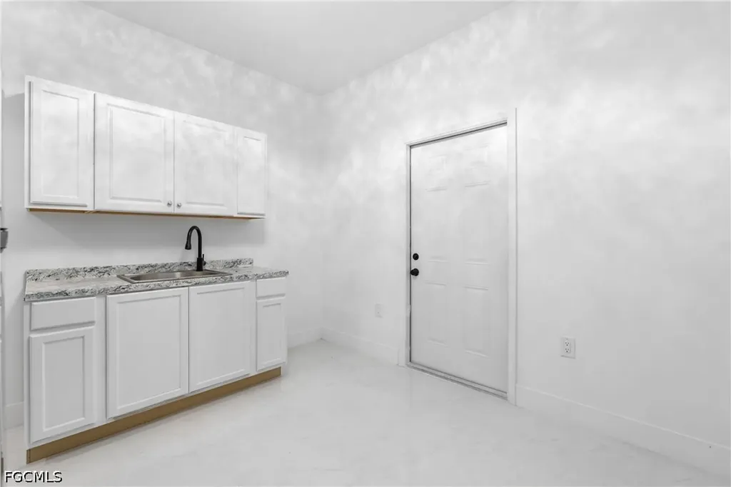 2506 SW Embers Terrace Cape Coral FL 33991