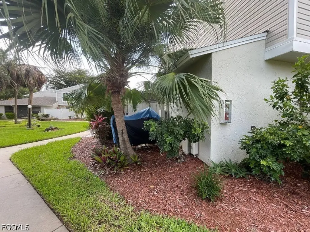 1422 SW 50th Street Cape Coral FL 33914