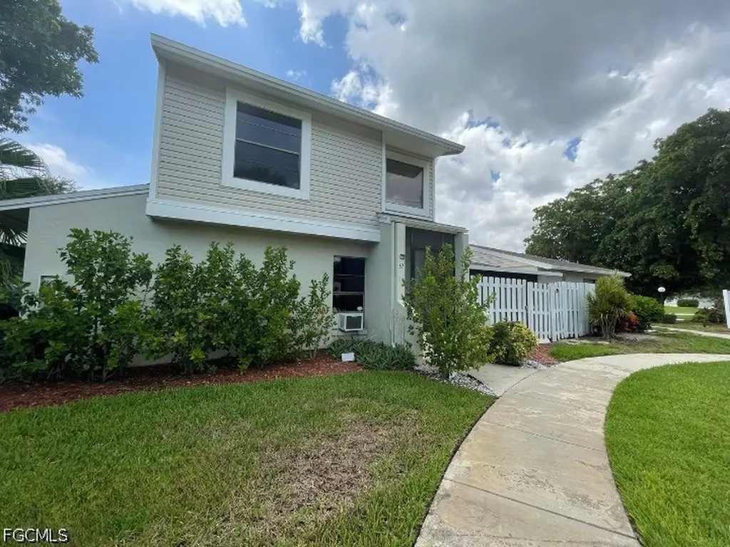 1422 SW 50th Street Cape Coral FL 33914