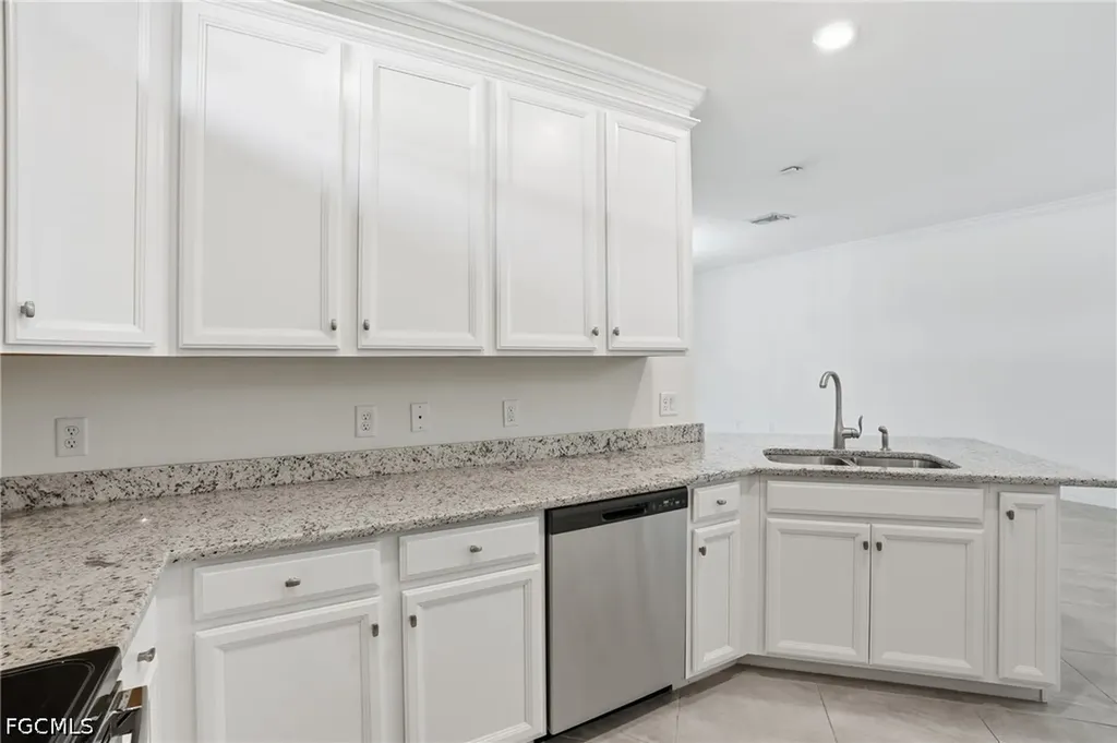 1835 Alameda Drive Naples FL 34120