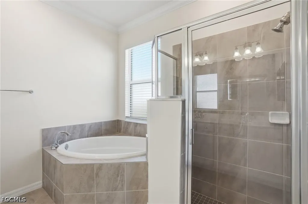 1835 Alameda Drive Naples FL 34120