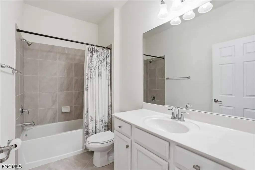 1835 Alameda Drive Naples FL 34120