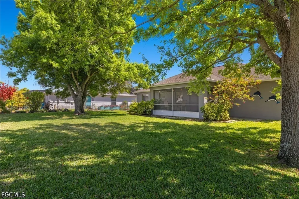 301 SE 30th Terrace Cape Coral FL 33904