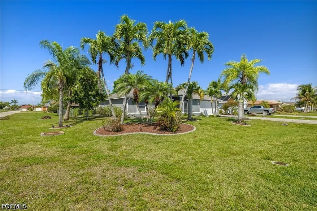 301 SE 30th Terrace Cape Coral FL 33904