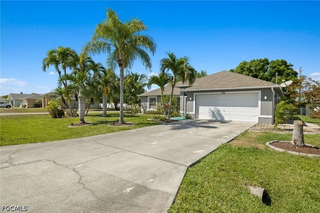 301 SE 30th Terrace Cape Coral FL 33904