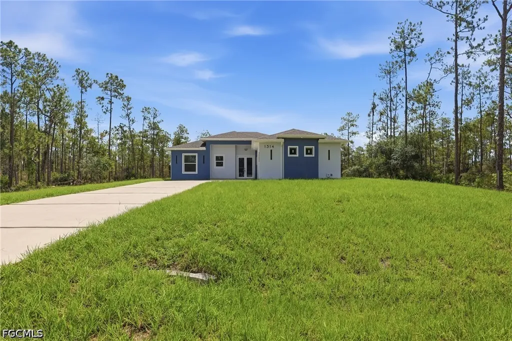 1314 Dayton Avenue Lehigh Acres FL 33972