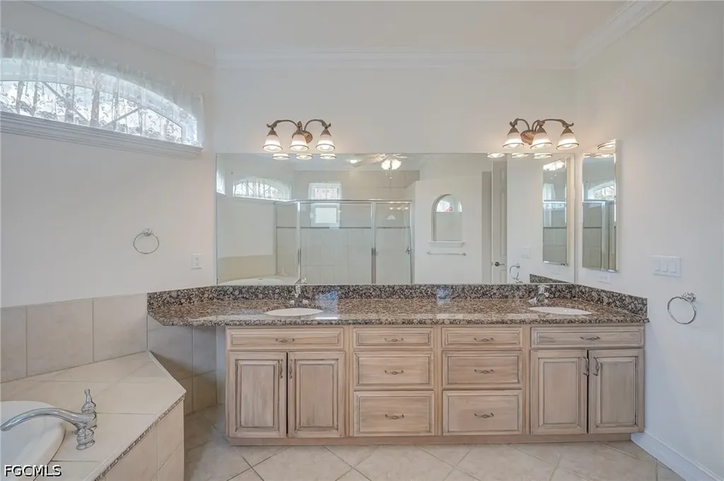 1512 SE 6th Avenue Cape Coral FL 33990