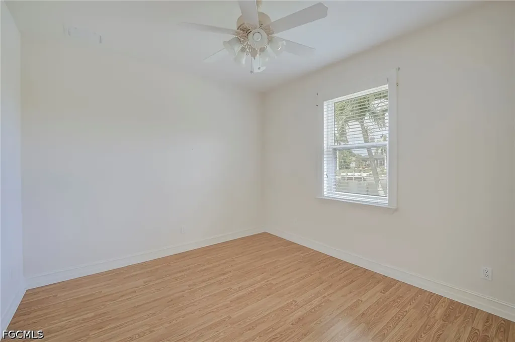 1512 SE 6th Avenue Cape Coral FL 33990