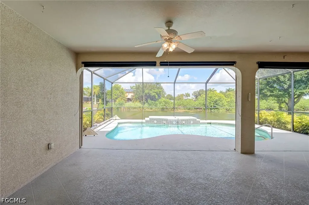 1512 SE 6th Avenue Cape Coral FL 33990