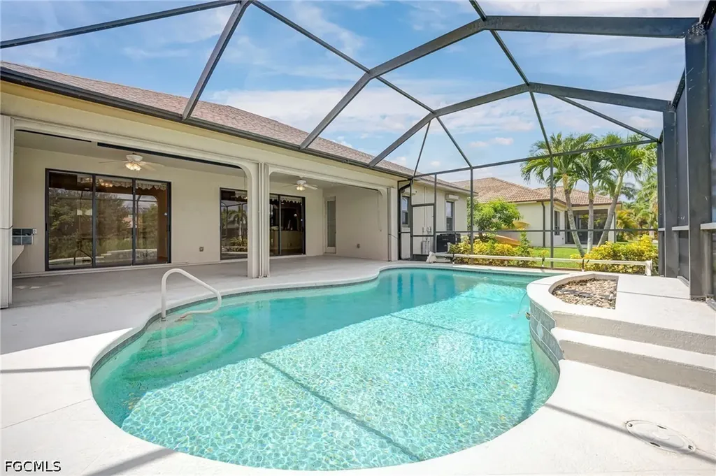 1512 SE 6th Avenue Cape Coral FL 33990