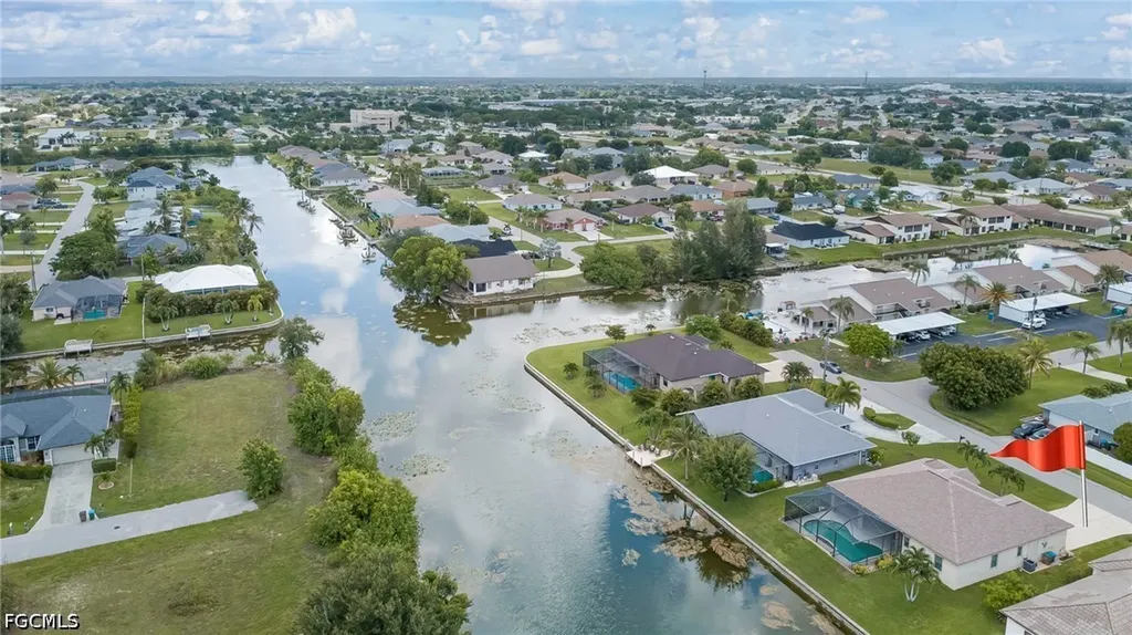 1512 SE 6th Avenue Cape Coral FL 33990