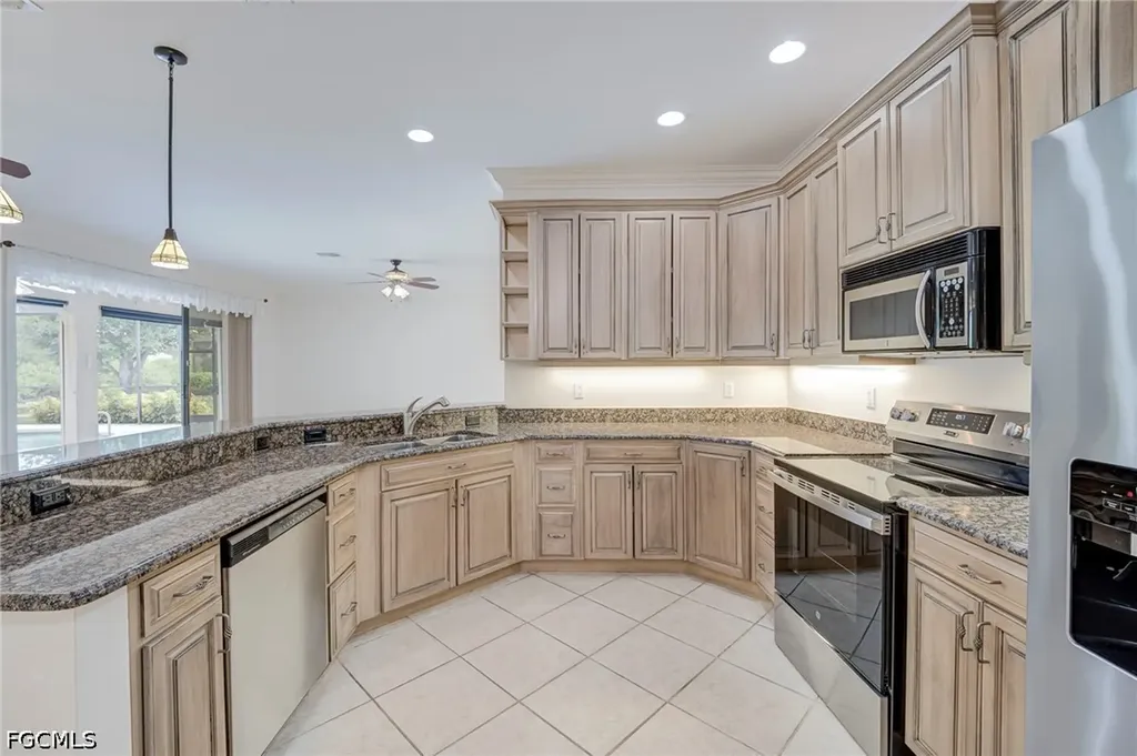1512 SE 6th Avenue Cape Coral FL 33990