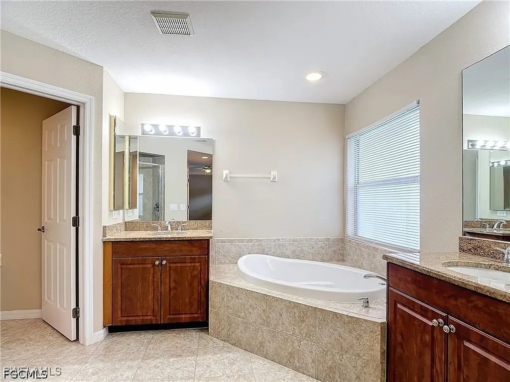 1726 Trafalgar Parkway Cape Coral FL 33991