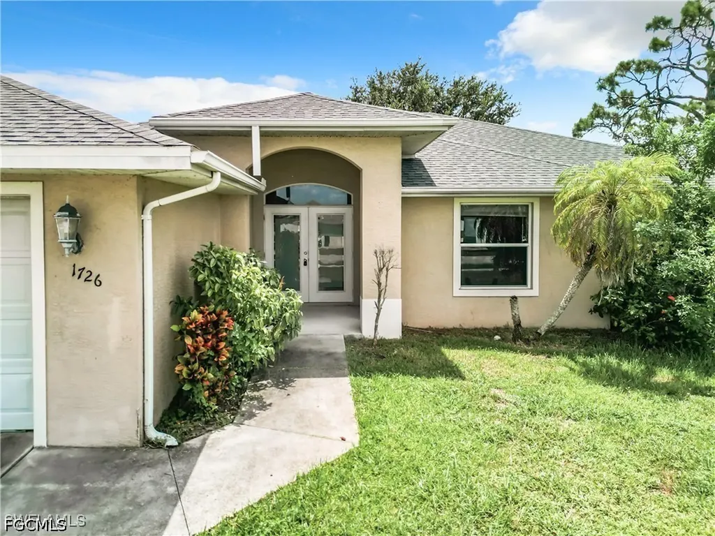 1726 Trafalgar Parkway Cape Coral FL 33991