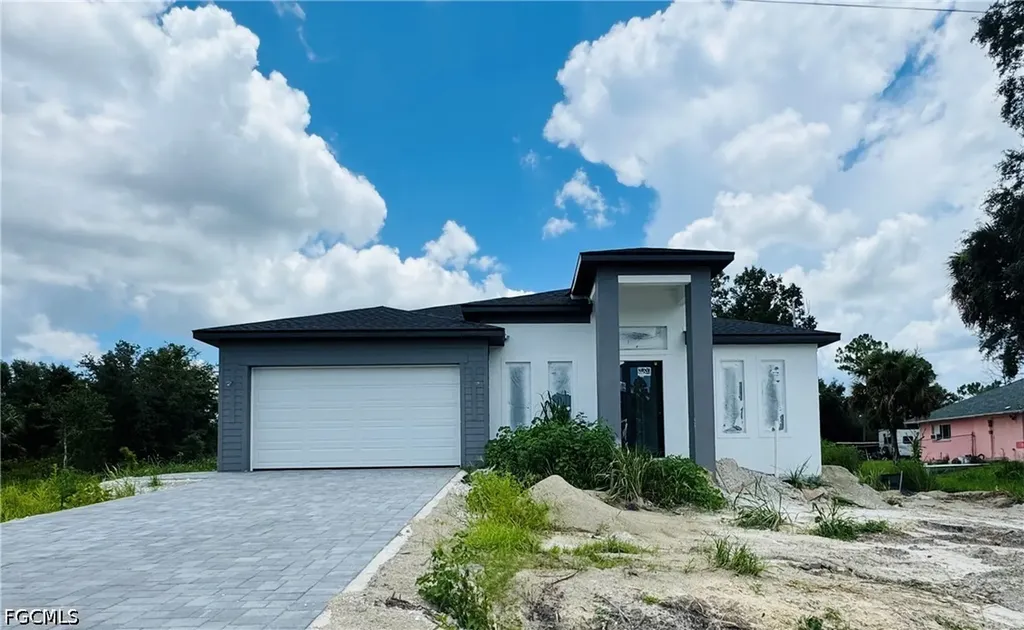 808 Richmond Avenue N Lehigh Acres FL 33972