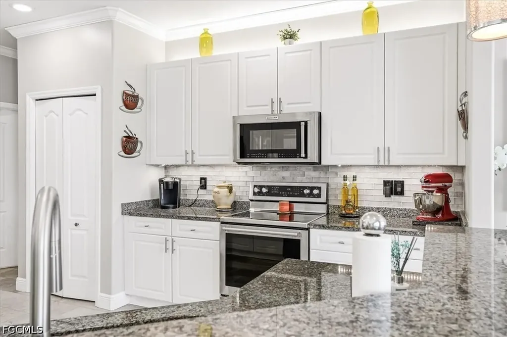 8905 Cypress Preserve Place Fort Myers FL 33912