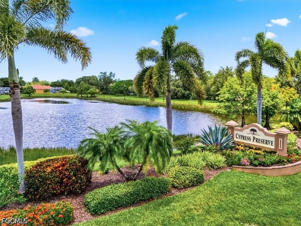 8905 Cypress Preserve Place Fort Myers FL 33912