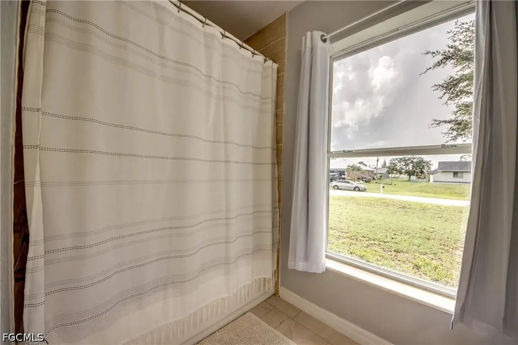 625 SW 11th Terrace Cape Coral FL 33991