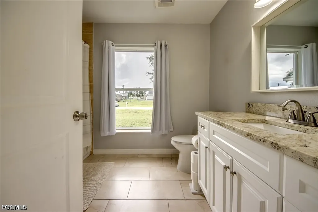 625 SW 11th Terrace Cape Coral FL 33991