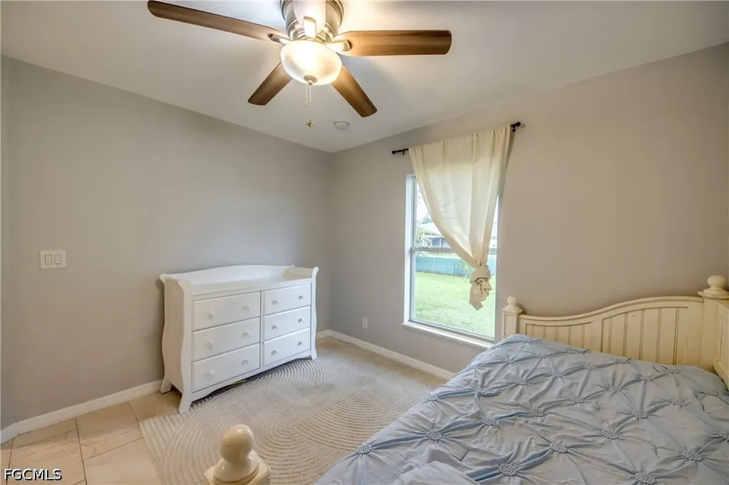 625 SW 11th Terrace Cape Coral FL 33991
